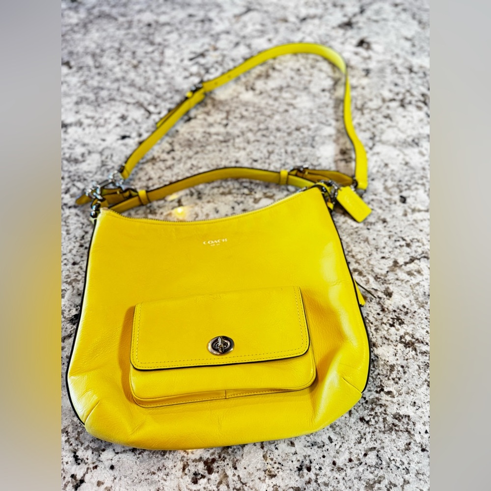 Coach Courtenay Crossbody Bag - Full Leather